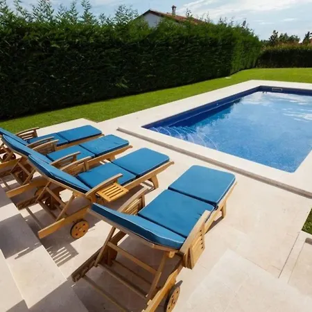 فيلة Luxury With Private Swimming Pool In Vabriga Tar-Vabriga