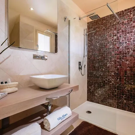 Villa Luxury With Private Swimming Pool In Vabriga